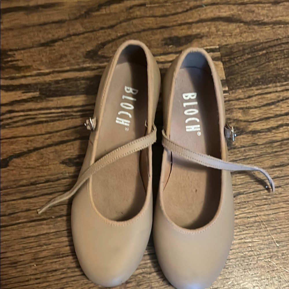 Bloch Tan Tap Shoes 4.5